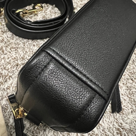 Marc Jacobs Black Leather Crossbody Bag - Picture 4 of 9